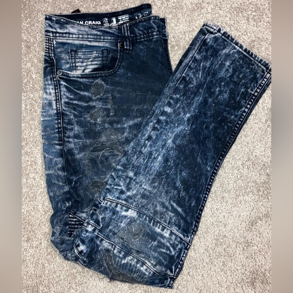 Ripped frayed straight jean